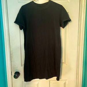 Black crew neck maternity gown